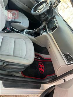 هیۆندای ئەلەنترا